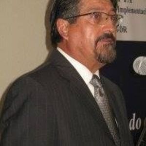 Meet your Posher, Carlos